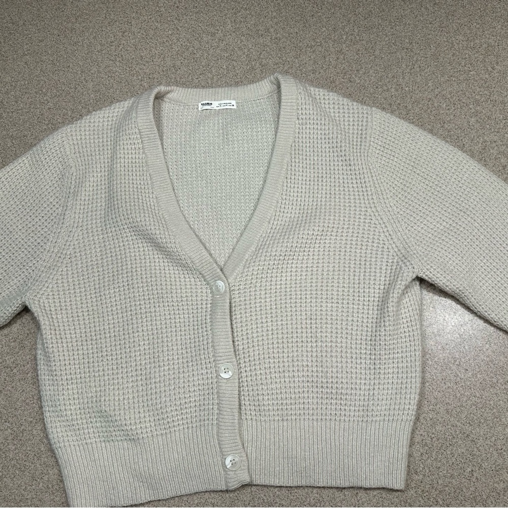 Pull&Bear Cream Cropped Cardigan Sweater